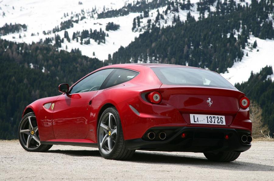  Ferrari FF 2011 года  (фото 159 из 195)